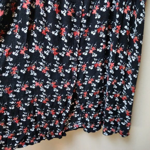 Vintage black floral print rayon dress / button front - Picture 4 of 9